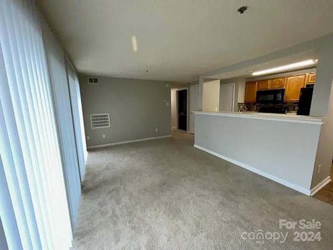 Alcove Rooms's room
