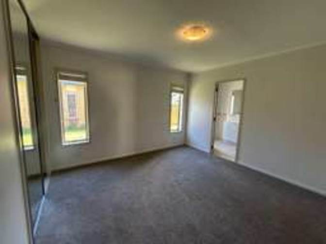 Tu's room