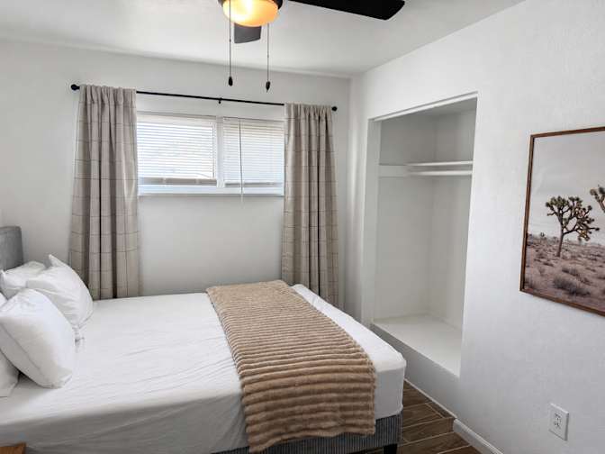 greg Muller's room