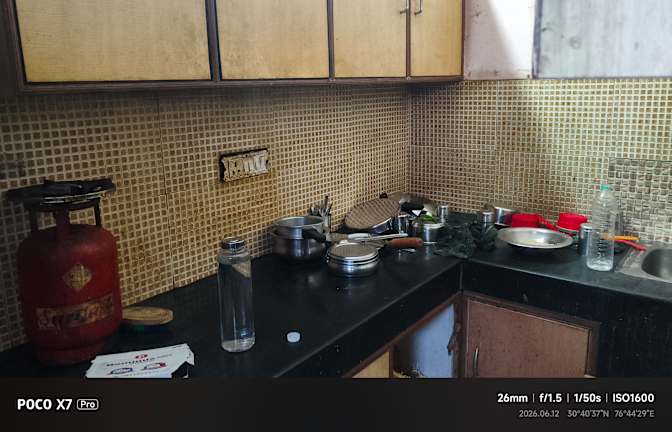 Lucky kumar's room