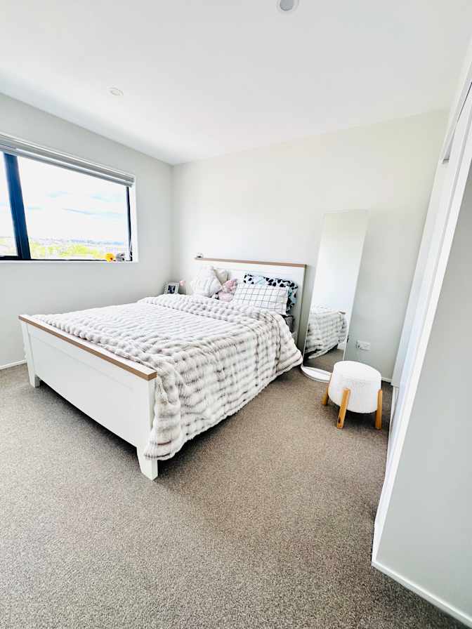 Isha's room