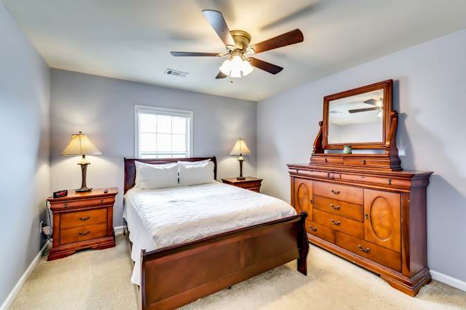 Jon's room