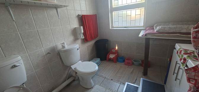 Leadsprop Properties's room