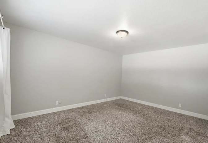 Lisa's room