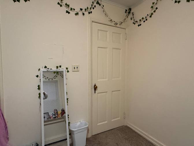 Jaqsilikova Gulqumar's room