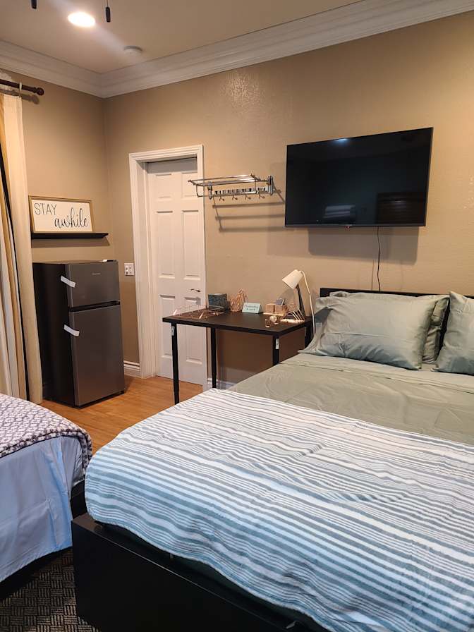 Gwen's room