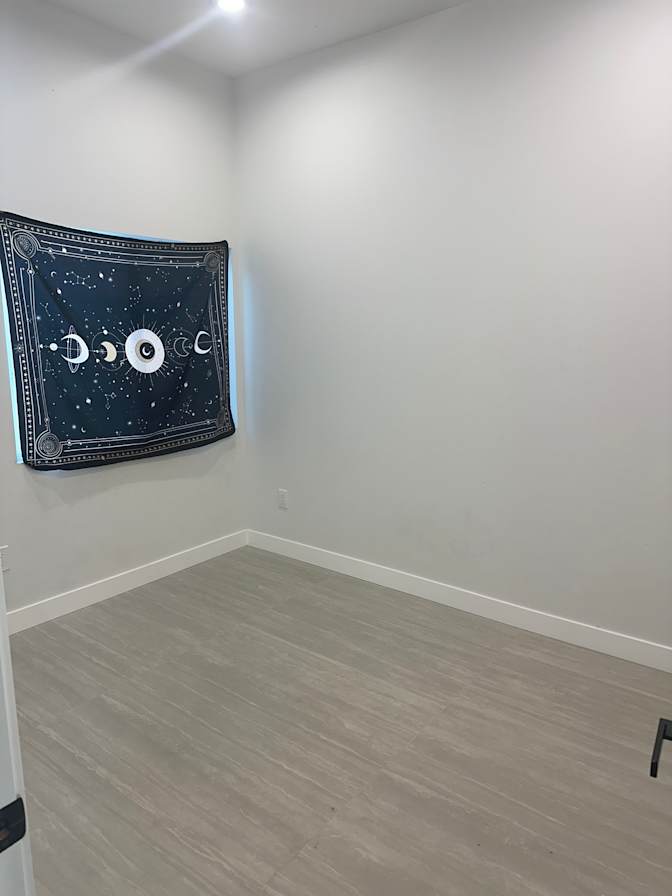 Antonio's room