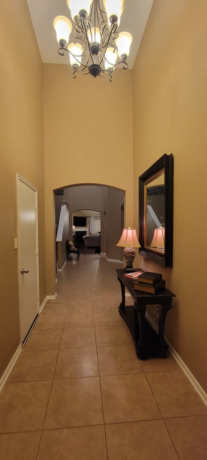 Luis's room