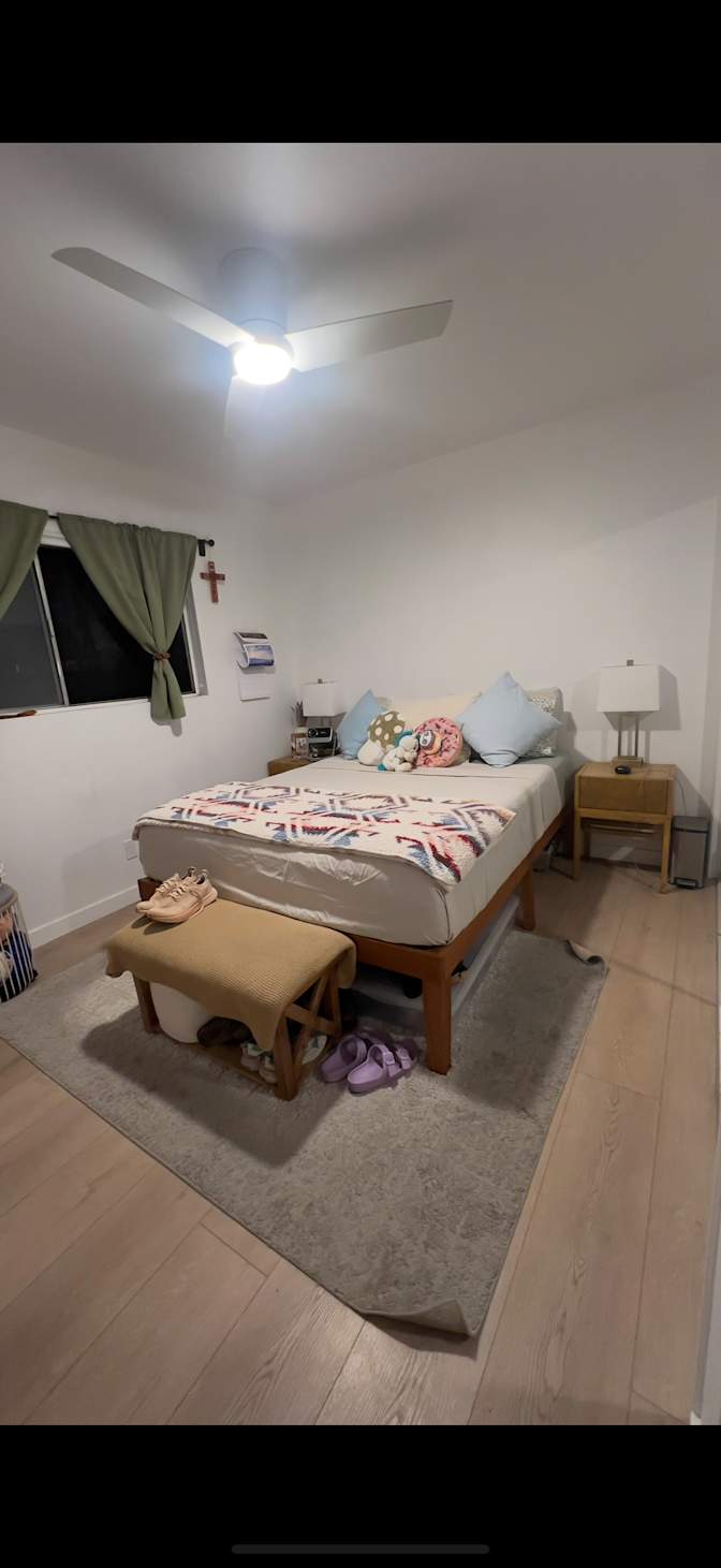 Mia's room