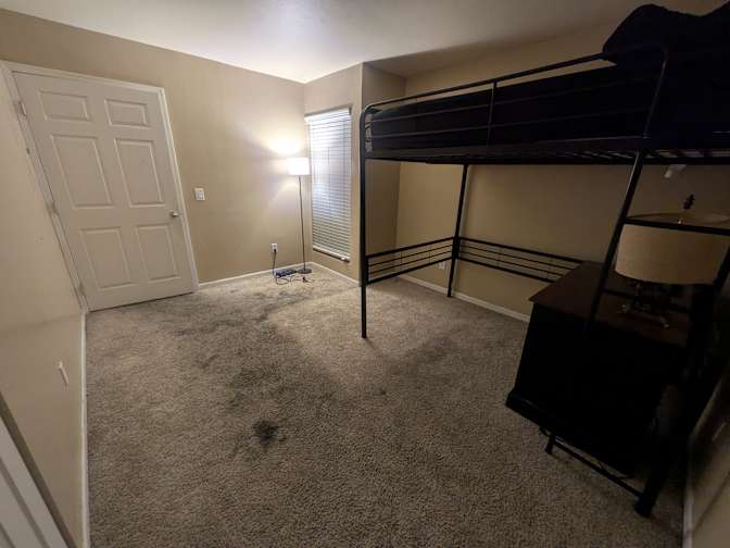 Aaron Rupp-Zenteno's room