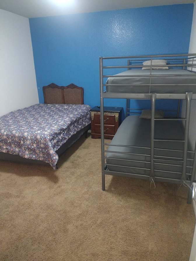 Lynn's room