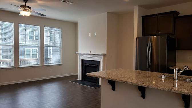 Alcove Rooms's room