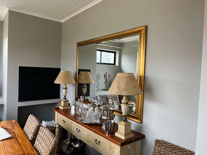 JAMES THOMPSON's room