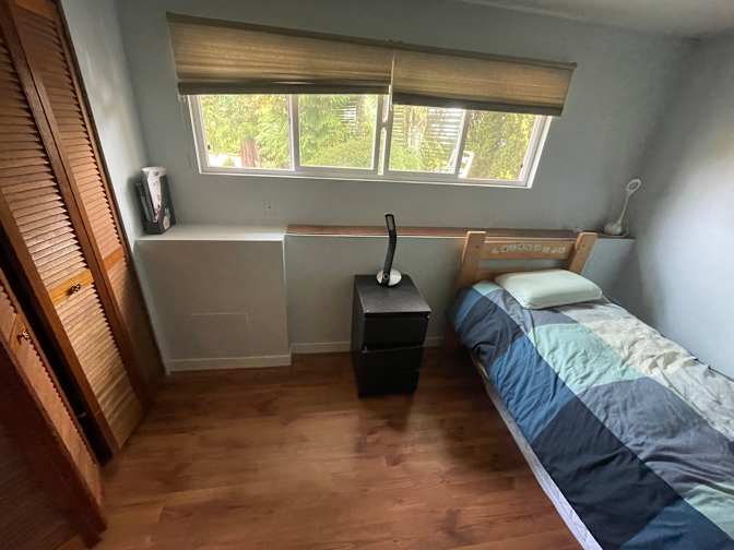 Pari Moradi's room