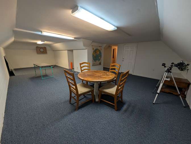 Alcove Rooms's room