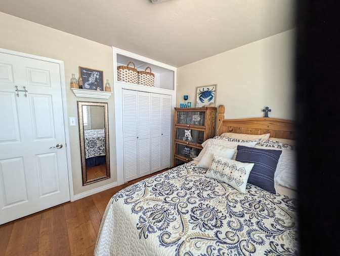 Gwen's room