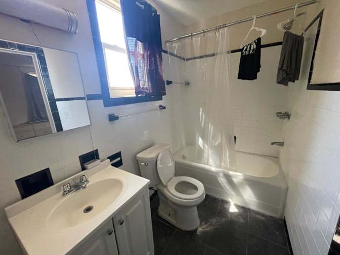Cesar Luis's room
