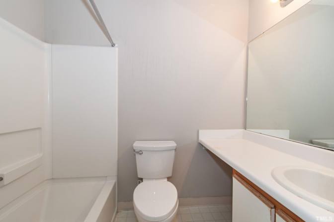 Alcove Rooms's room
