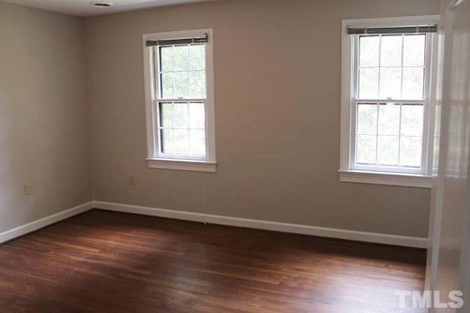Alcove Rooms's room