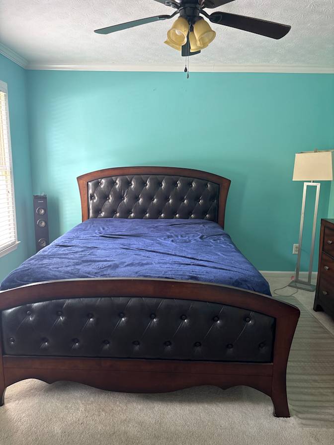 Jennifer Mingo's room