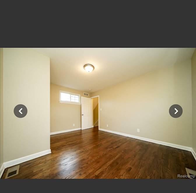 Karthick Chandramohan's room