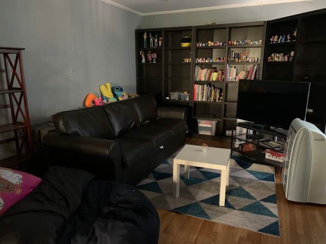 Hannah's room