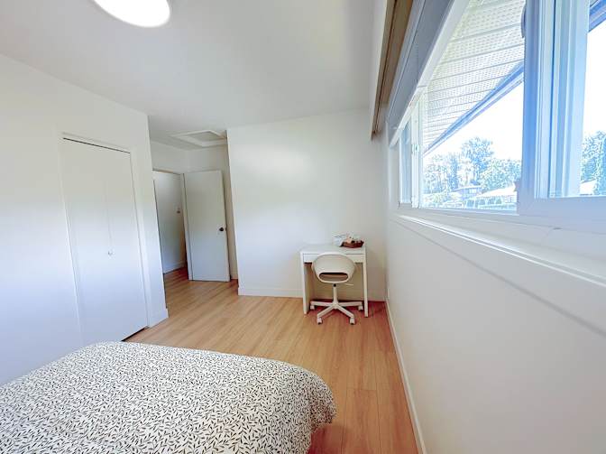 Shahram's room