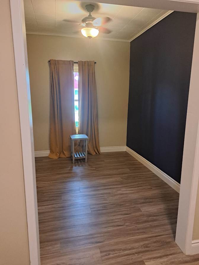 Cameron W Gumulak's room
