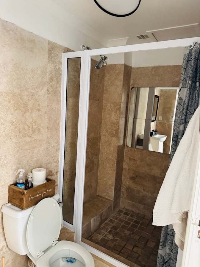 Bonke Mahamba's room