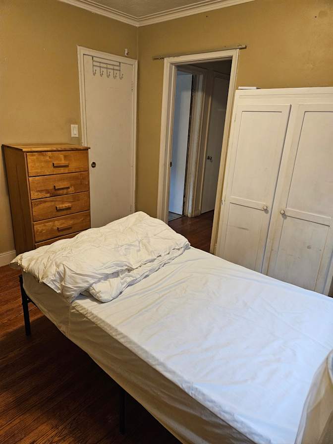 Bessy Morgan's room