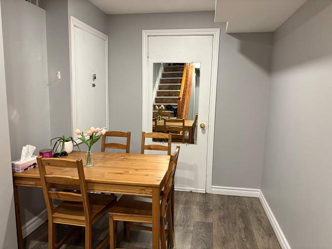 Quyen's room