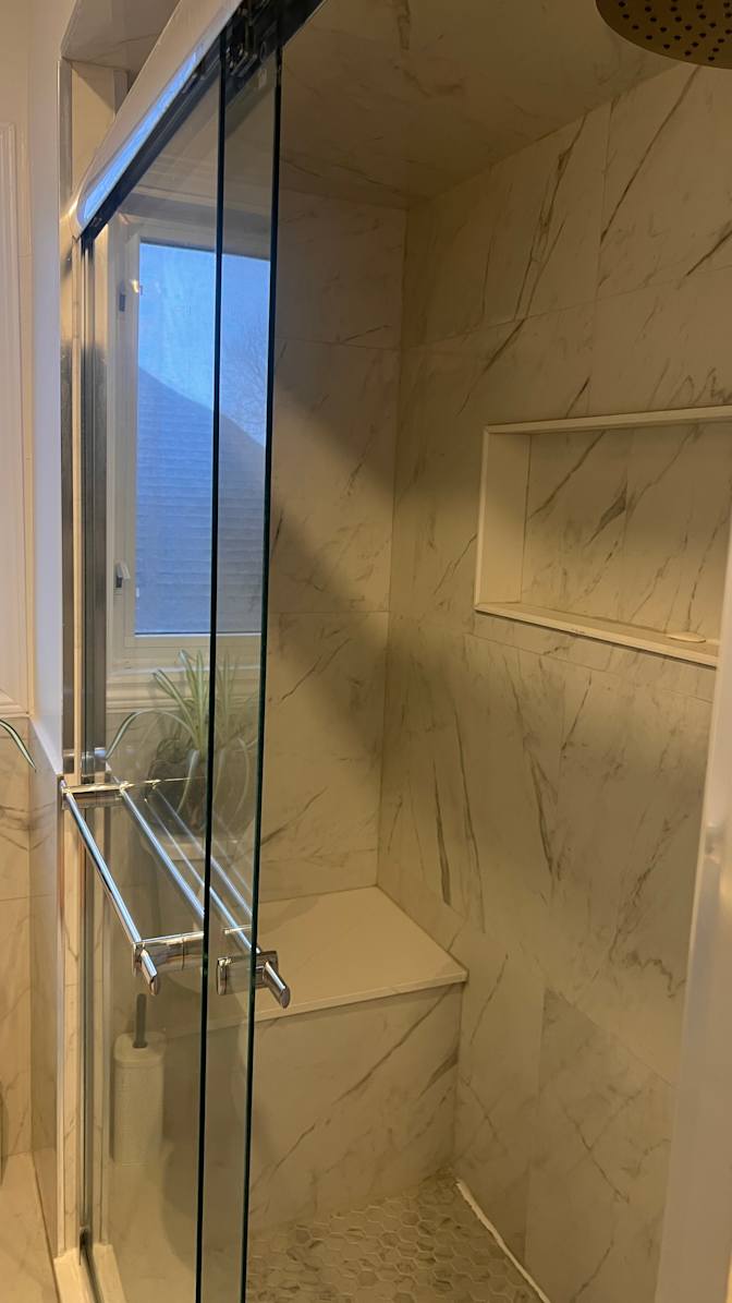 Gladys Edun I.'s room