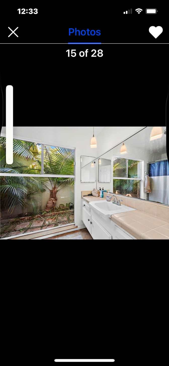 Jules's room