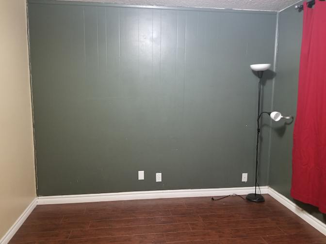 Jes's room