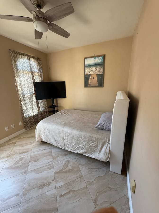 Nhut Cao's room