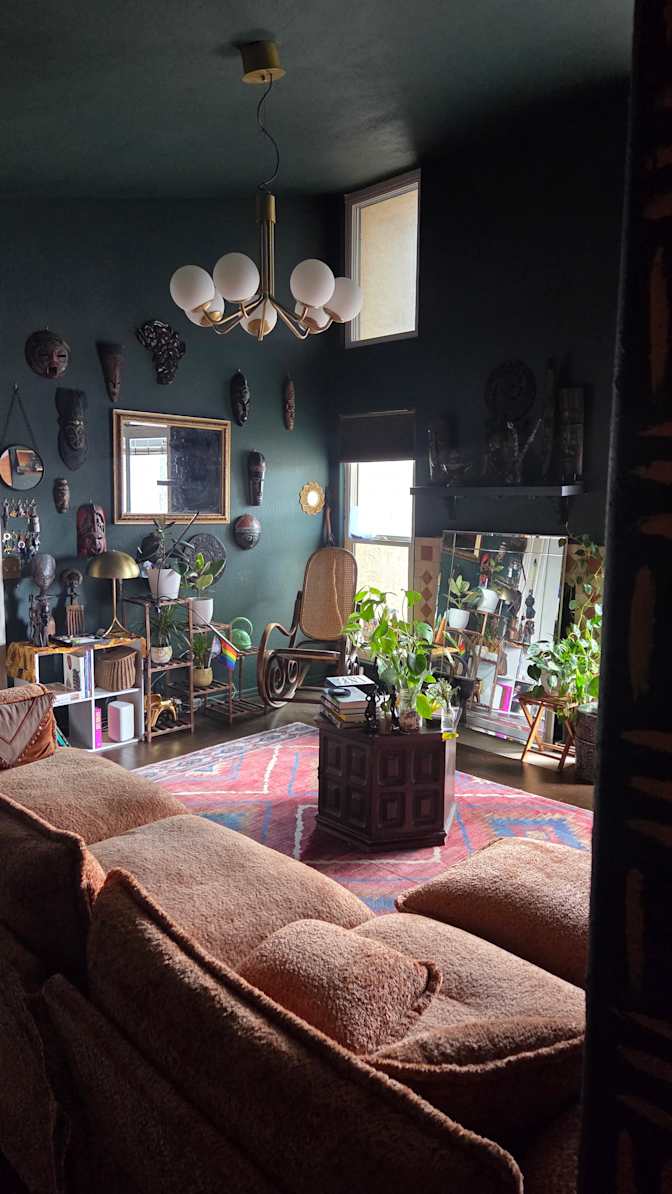 Nakaya's room