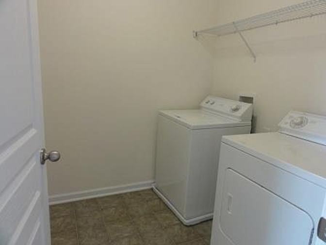 Alcove Rooms's room