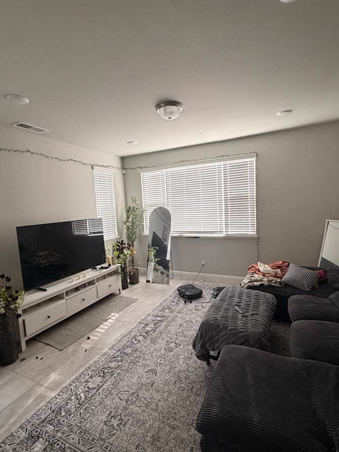 Preet Grewal's room