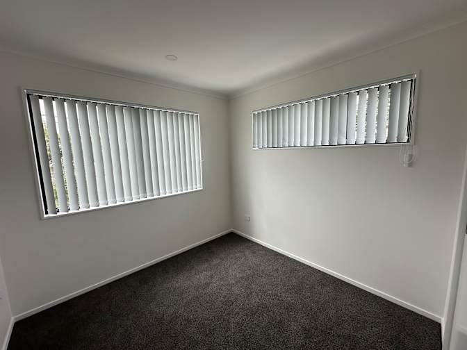 Delon's room