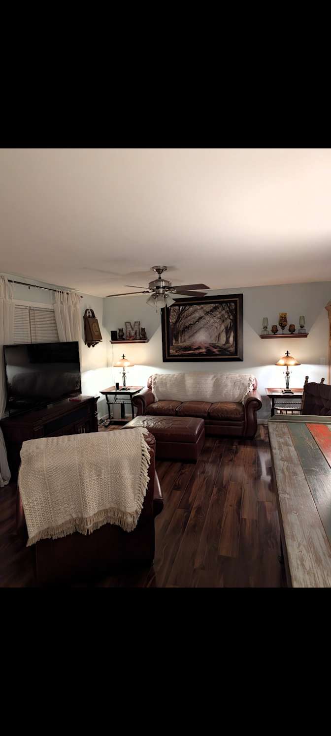 phillip morris's room