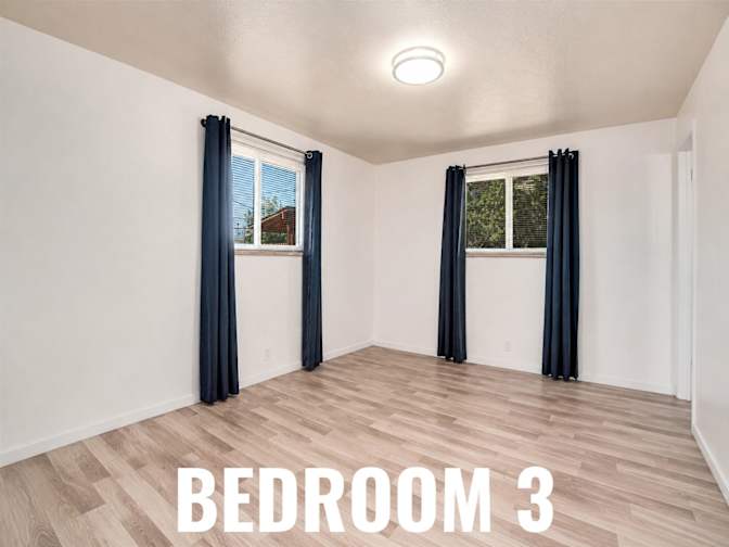HomeCrew's room