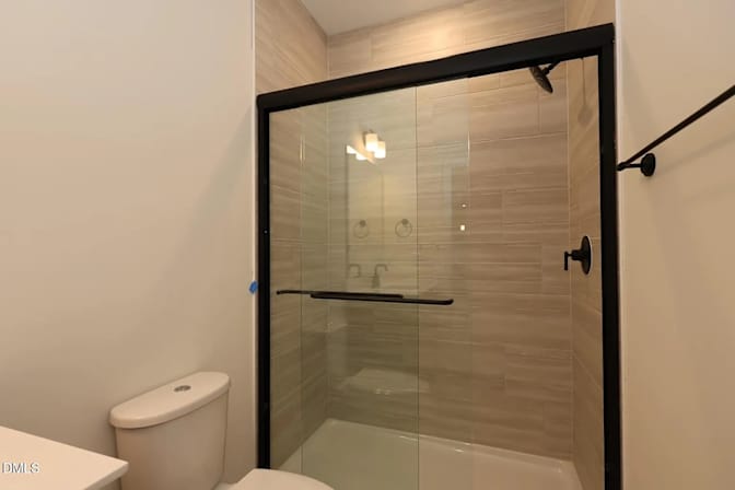 Alcove Rooms's room