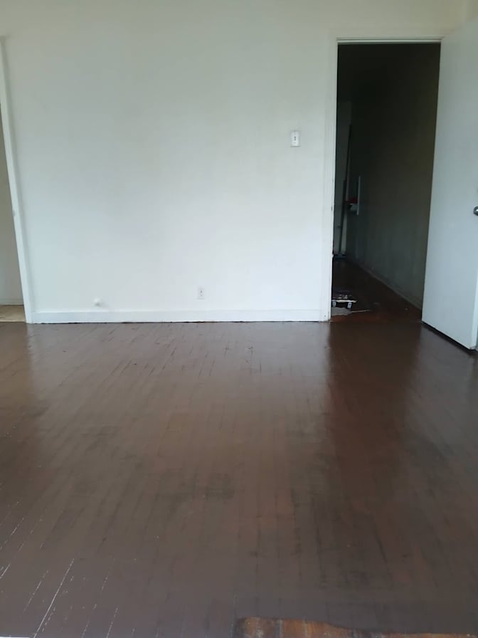Kingston's room