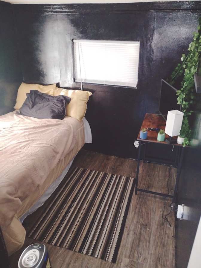 Toni's room