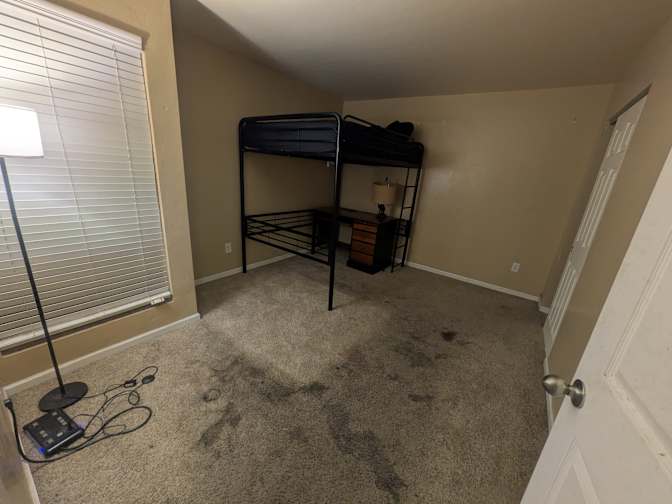 Aaron Rupp-Zenteno's room