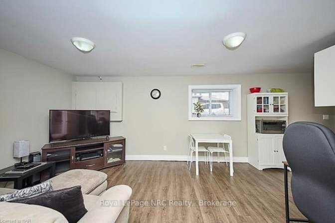 Angela DiFruscia's room