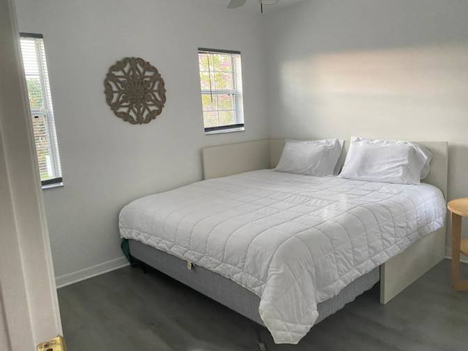 Laura Mateus's room