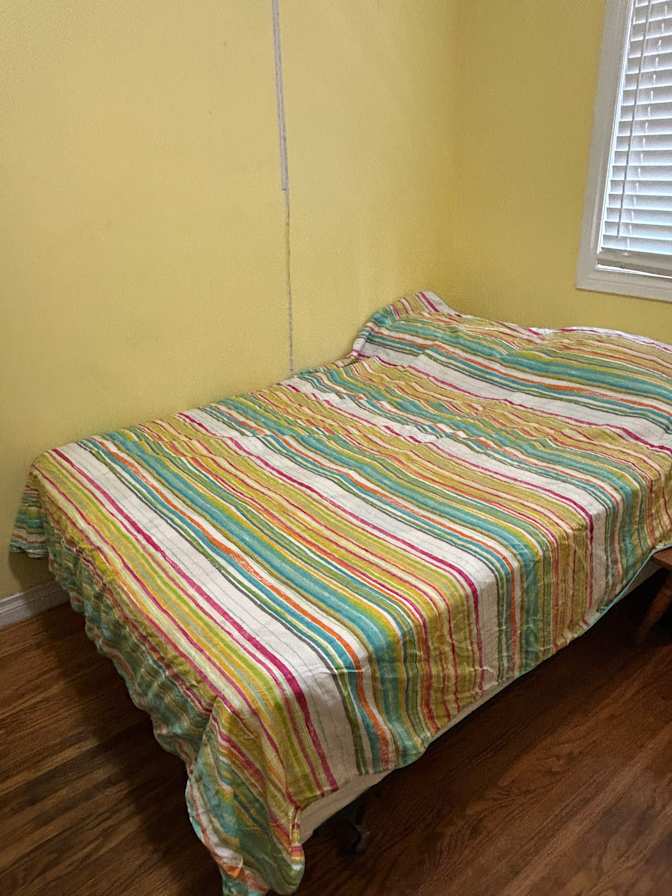 Holly Mills's room