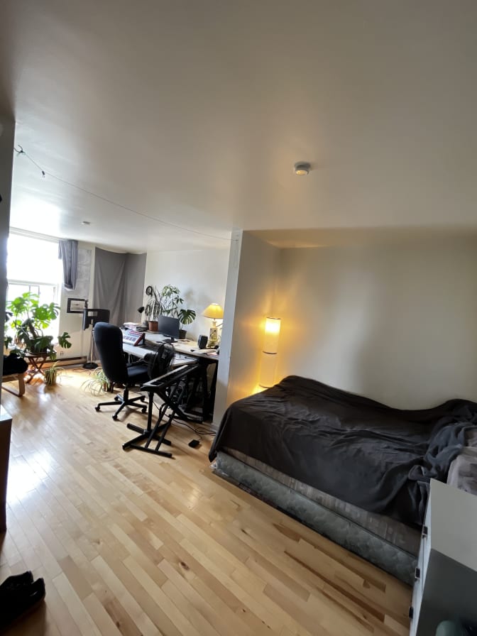 Khalil's room