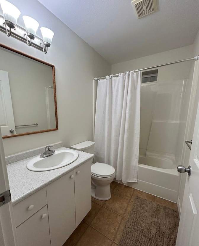 Yasuri Jayarathne's room